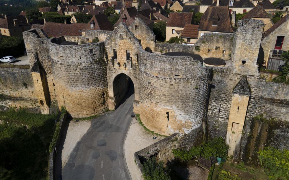 Domme : la plus belle vue sur la vallée de la Dordogne